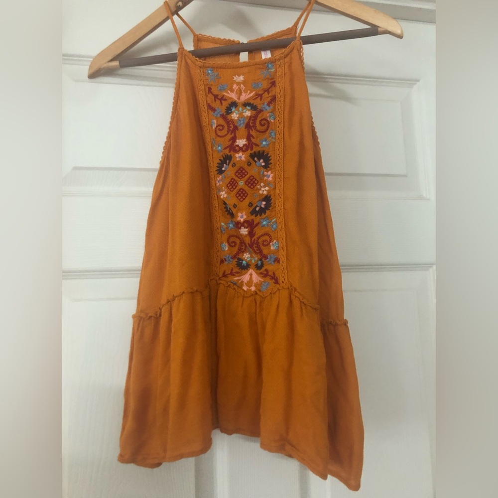 Xhilaration peplum halter top